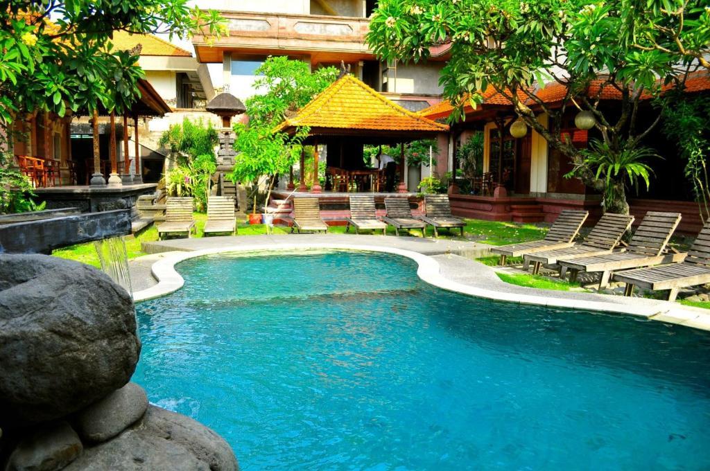 Si Doi Kuta Hotel Kuta  Luaran gambar