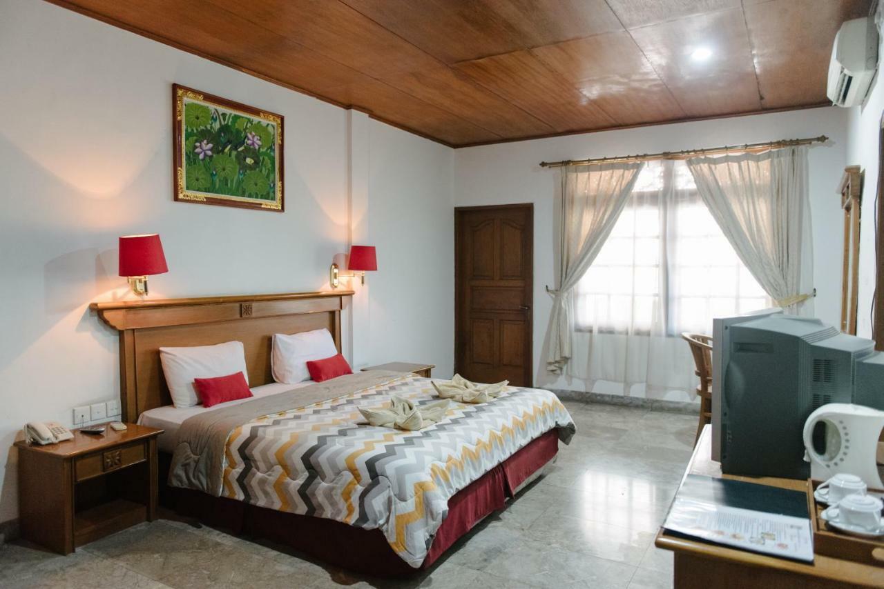 Si Doi Kuta Hotel Kuta  Luaran gambar