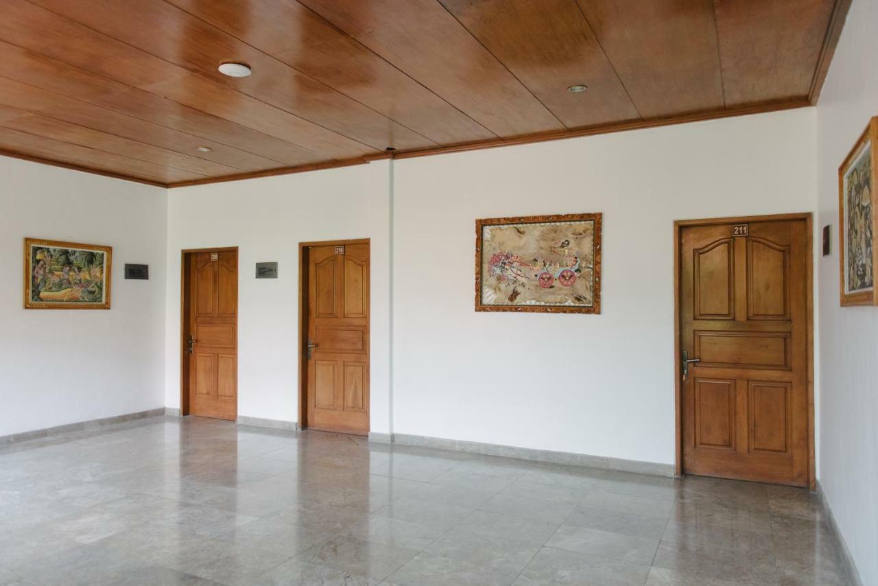 Si Doi Kuta Hotel Kuta  Luaran gambar