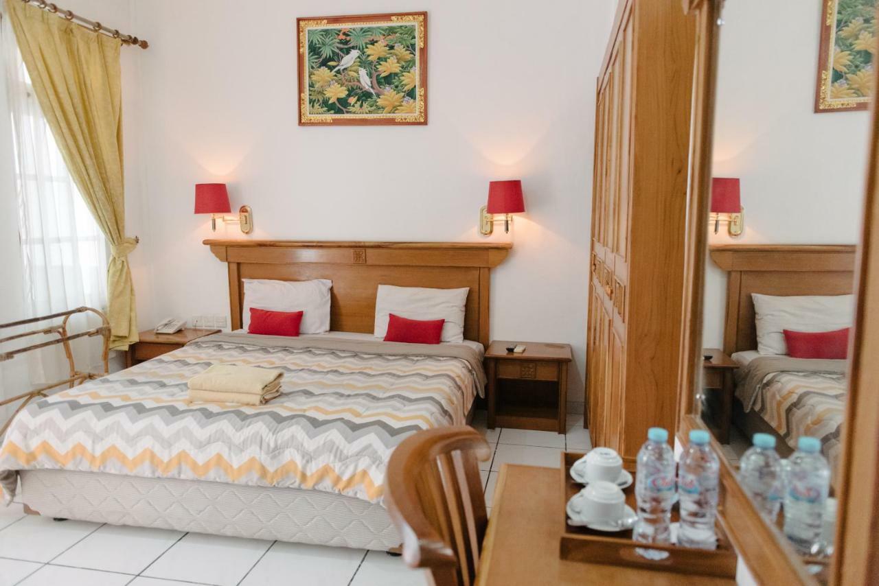 Si Doi Kuta Hotel Kuta  Luaran gambar